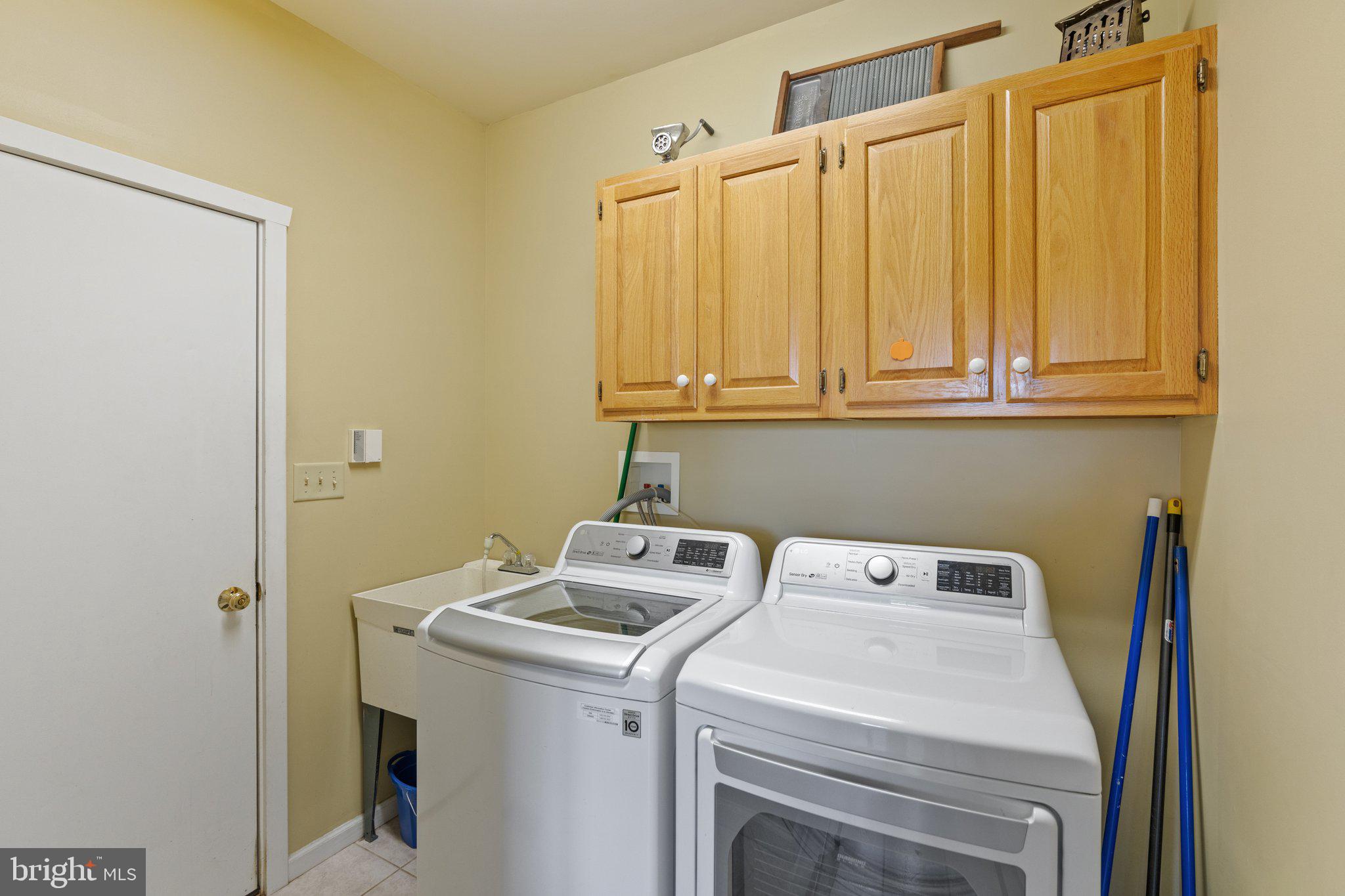 2187 Esten Road Quakertown, PA 18951 - Photo 29 of 72 1st Floor Laundry
