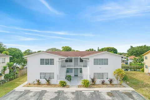 $1,125,000 | 461 Sunshine Drive, Unit 16, Coconut Creek, FL 33066