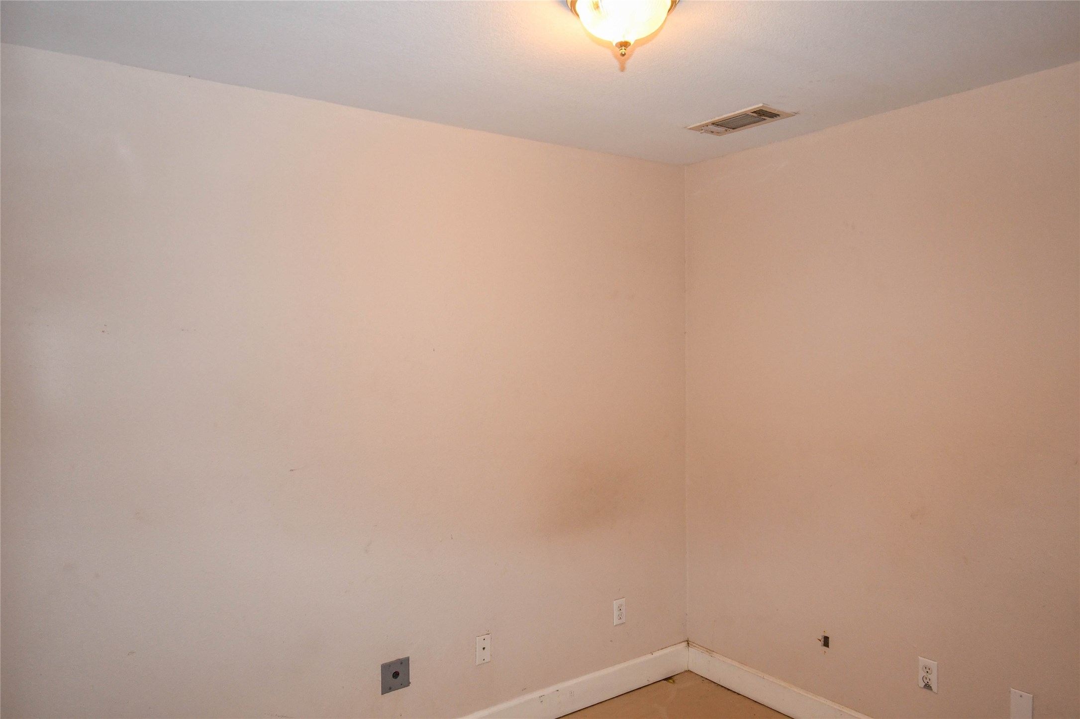 23440 Highway 321 Cleveland, TX 77327 - Photo 7 of 20