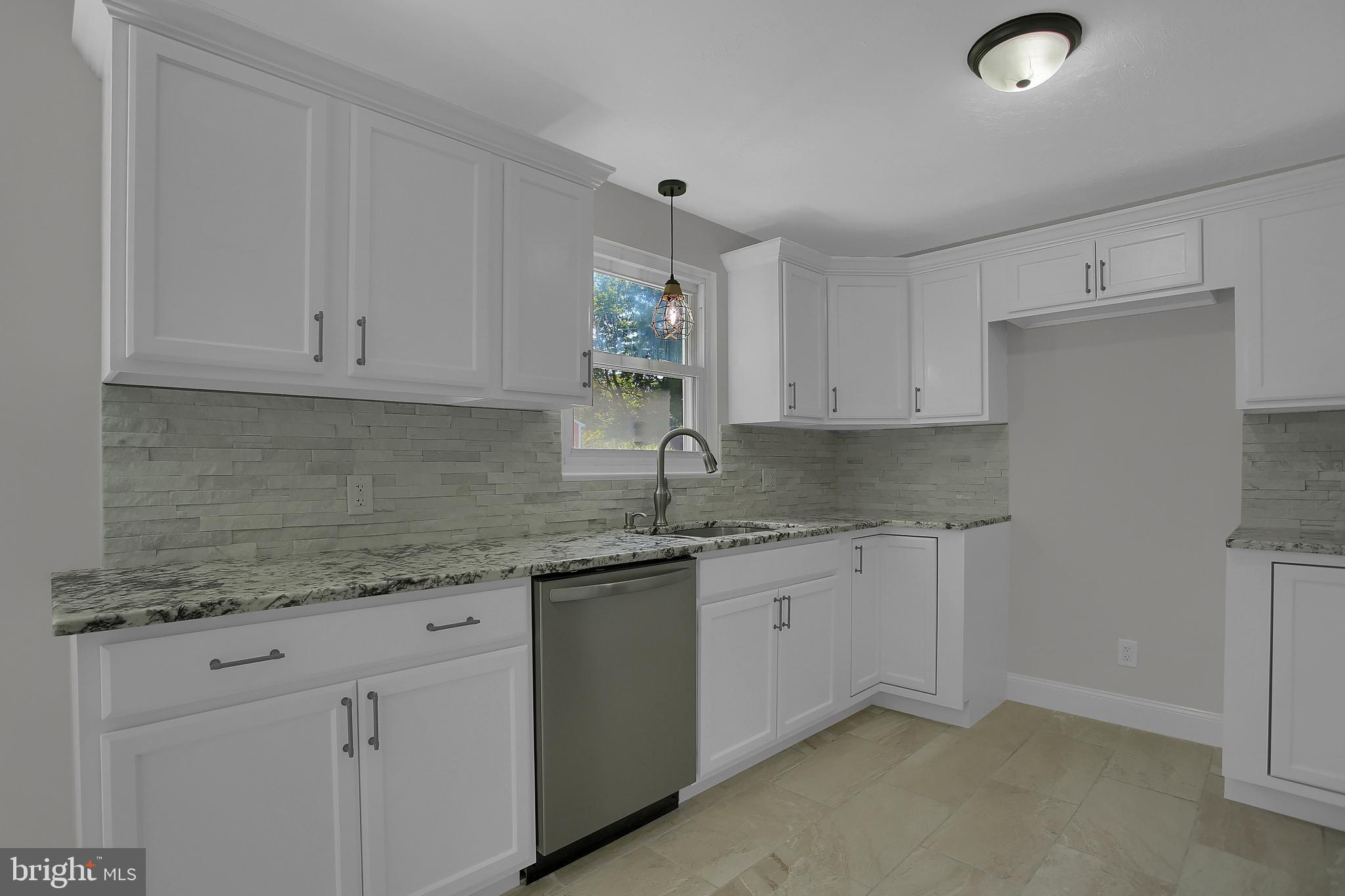 2346 Maple Road York, PA 17408 - Photo 17 of 34