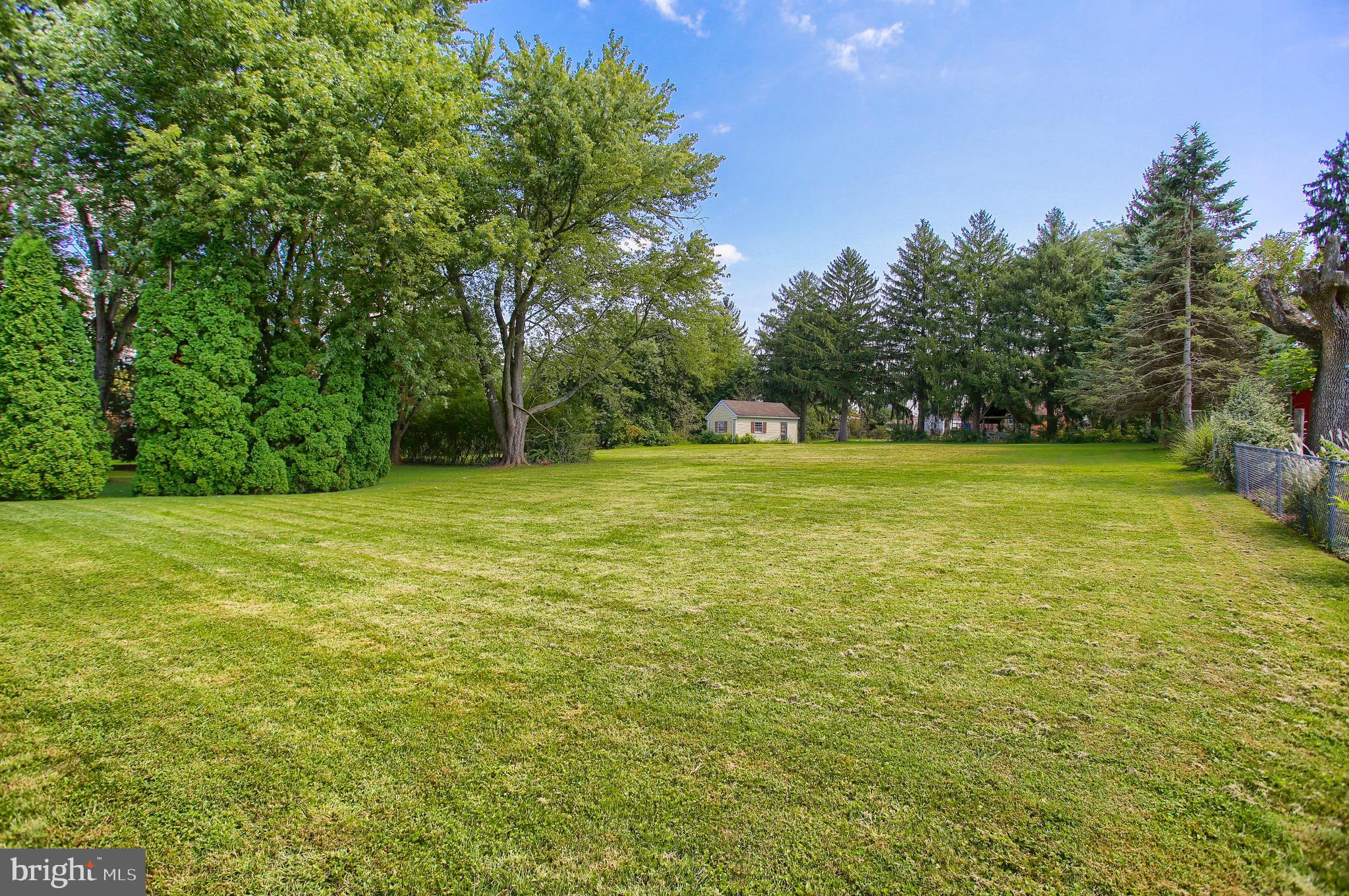 2346 Maple Road York, PA 17408 - Photo 10 of 34