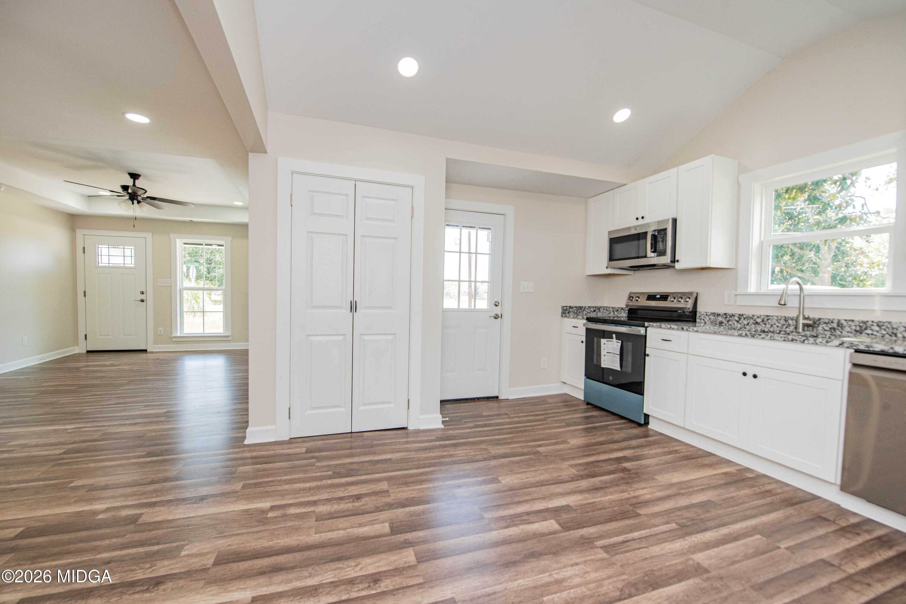 403 Spruce Street Fort Valley, GA 31030 - Photo 12 of 43 DSC_3633