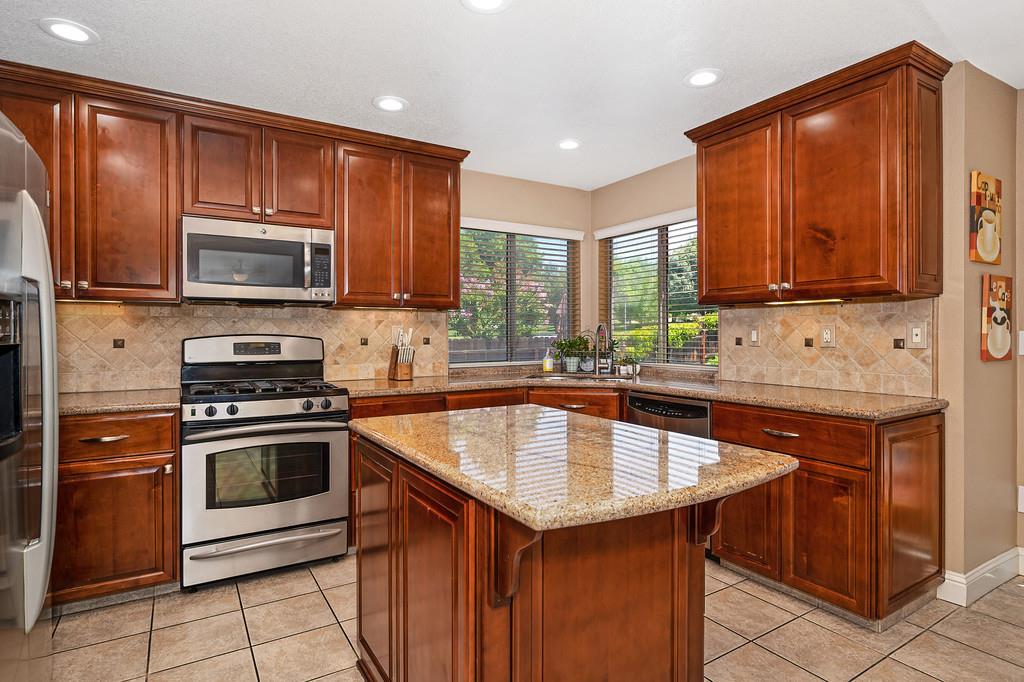 5701 Balfor Road Rocklin, CA 95765 - Photo 16 of 70