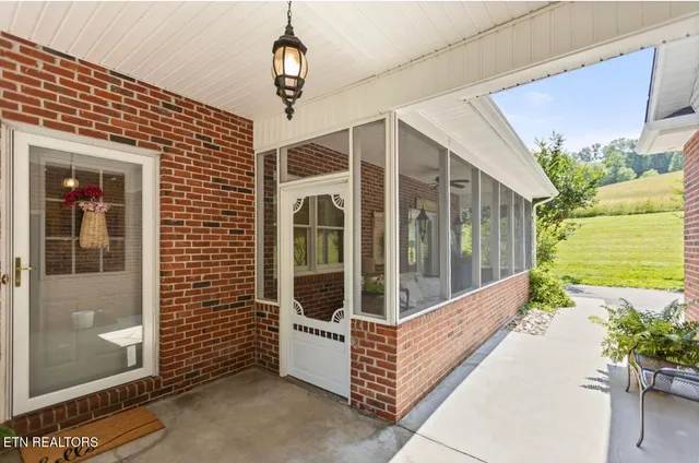 $1,295,000 | 4151 Cave Springs Road, Tazewell, TN 37879