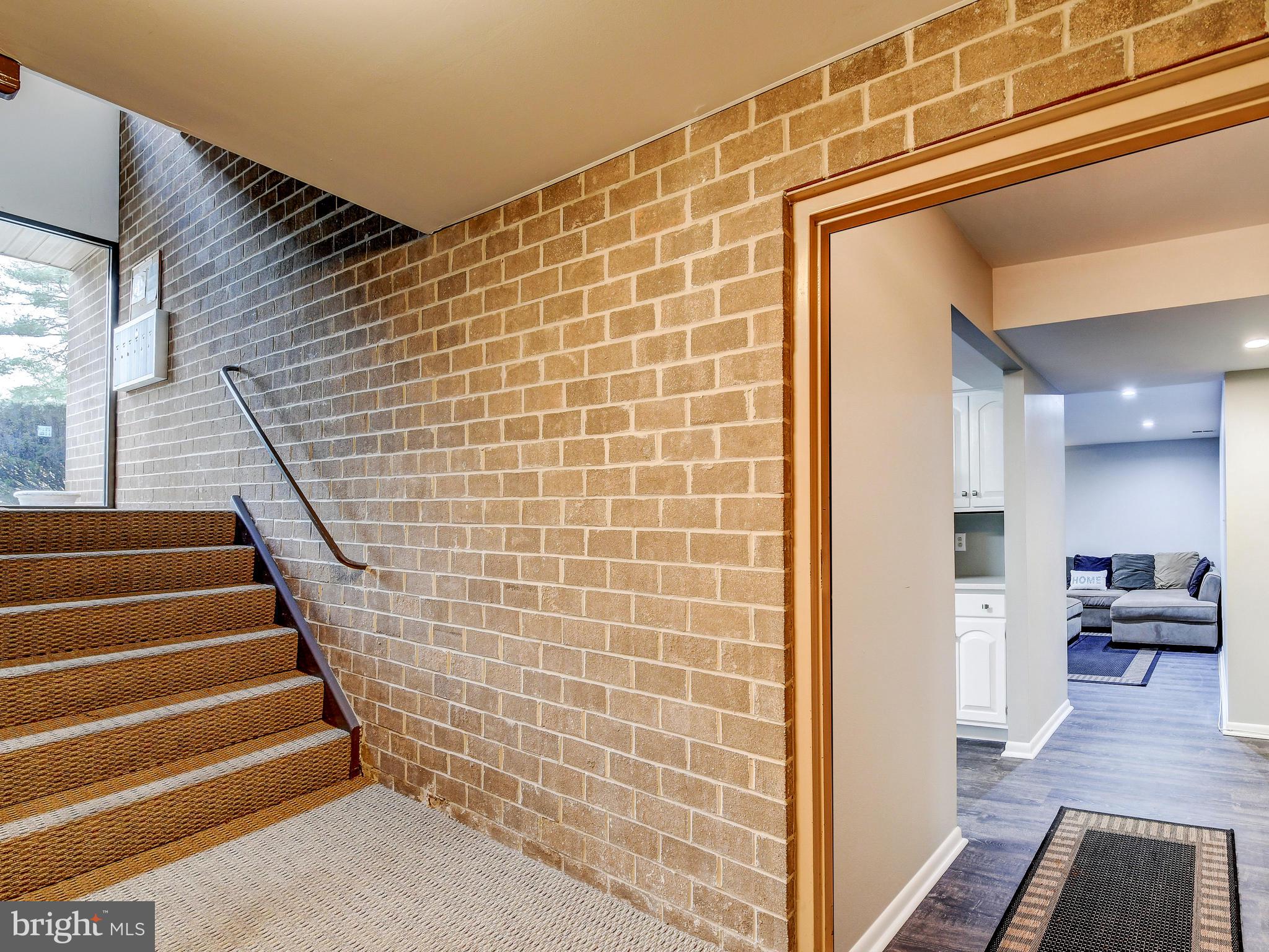 4 Glenamoy Road, Unit 101 Lutherville-Timonium, MD 21093 - Photo 4 of 27