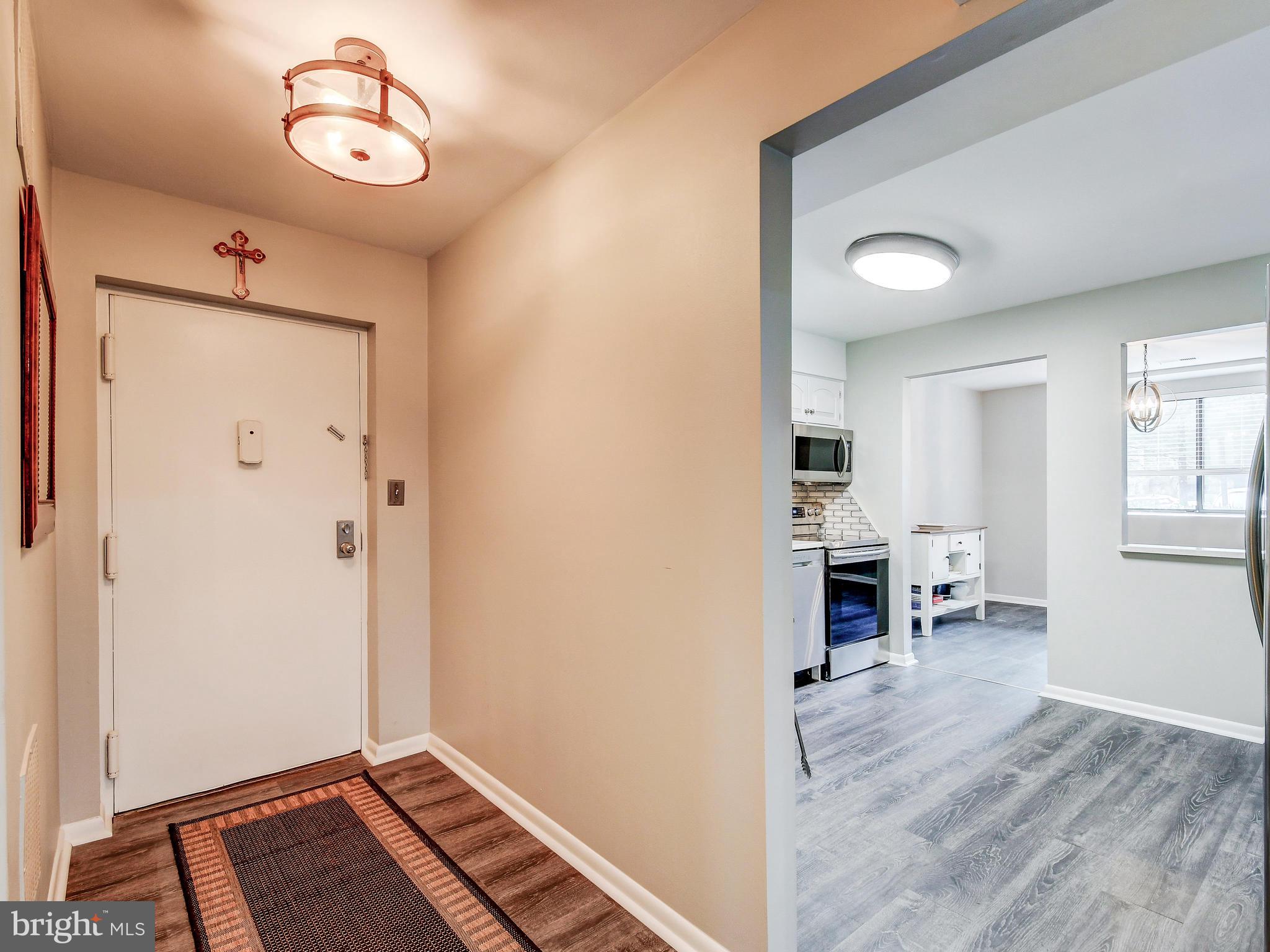 4 Glenamoy Road, Unit 101 Lutherville-Timonium, MD 21093 - Photo 6 of 27