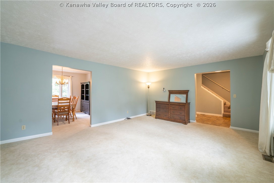 1377 Nottingham Road Charleston, WV 25314 - Photo 9 of 50 Gallery Image 9