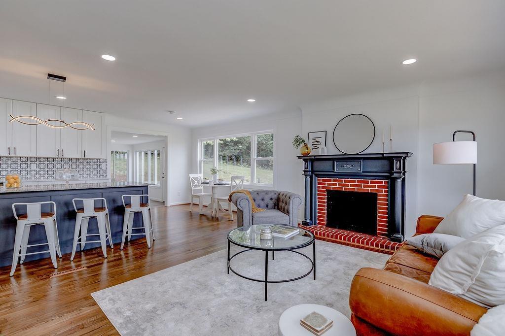 10509 Pippin Road Cincinnati, OH 45251 - Photo 4 of 49
