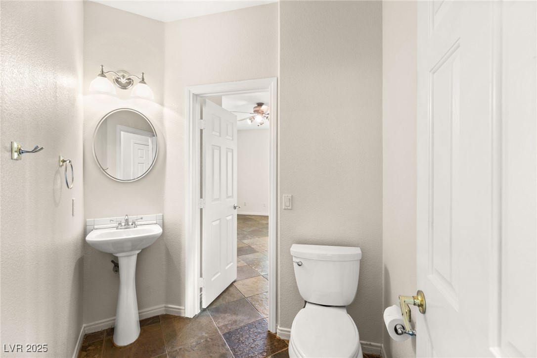 7840 Red Leaf Drive Las Vegas, NV 89131 - Photo 7 of 31