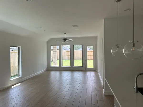 $3,100 | 9644 Mount Brewer Lane, Porter, TX 77365