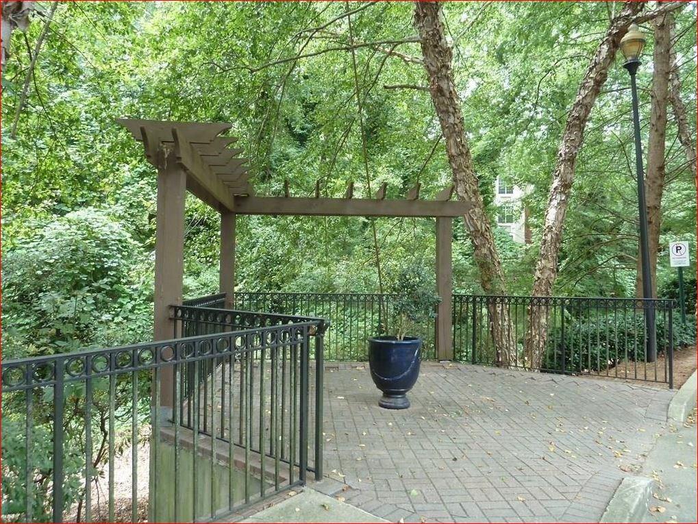 5208 Westchester Ridge Northeast Atlanta, GA 30329 - Photo 28 of 31