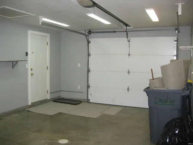 $205,000 | 203 Stony Point Way, Decatur, IN 46733