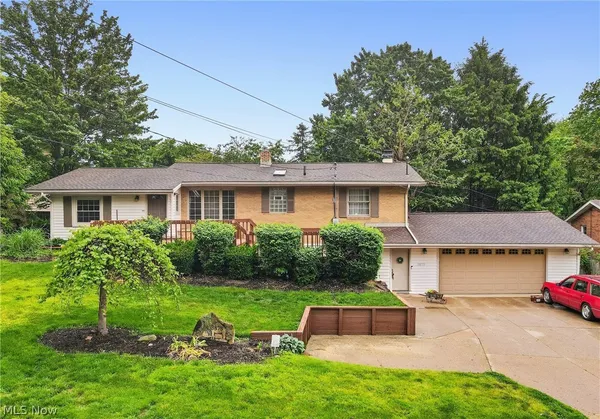 $359,000 | 3875 North Glenridge Road, Akron, OH 44319