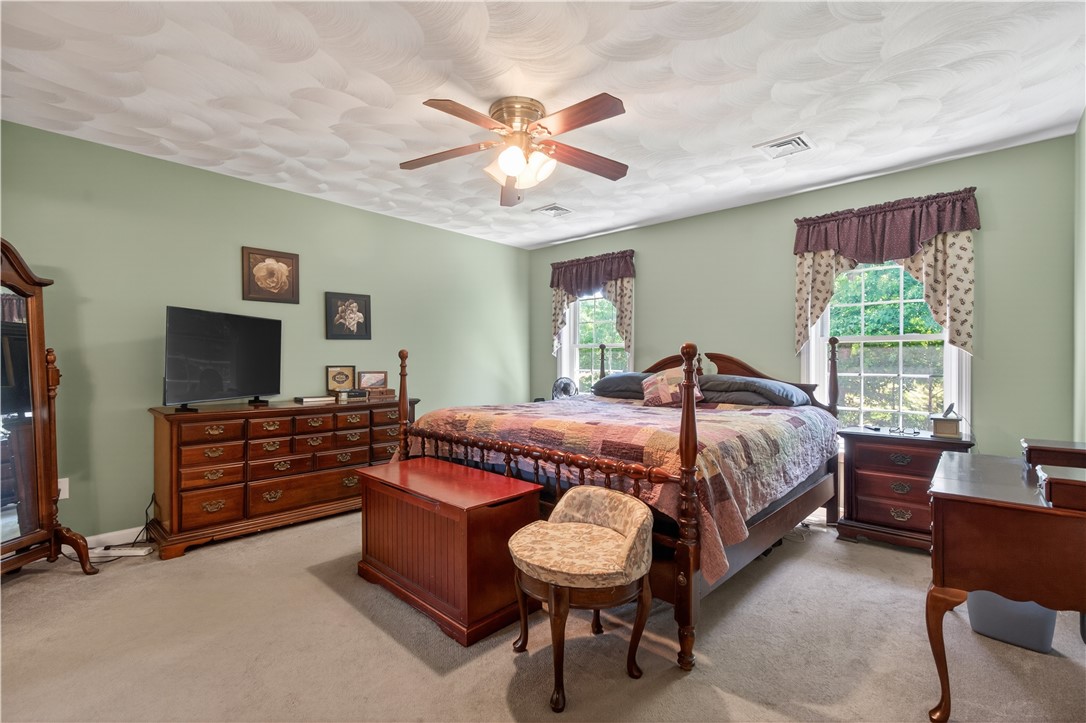 245 Jackson Schoolhouse Road Burrillville, RI 02859 - Photo 21 of 37