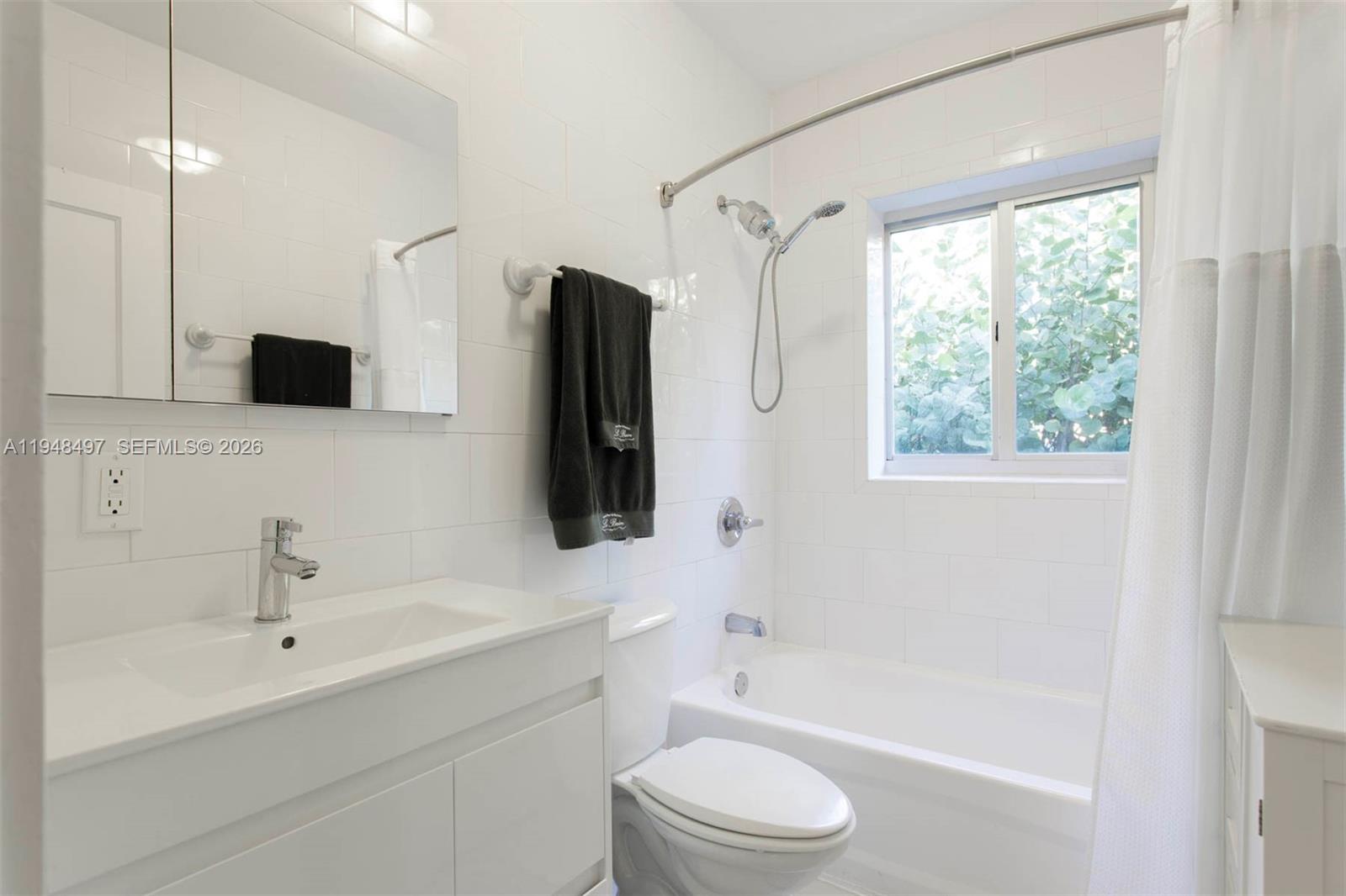 1360 Southwest 14th Street Miami, FL 33145 - Photo 26 of 49