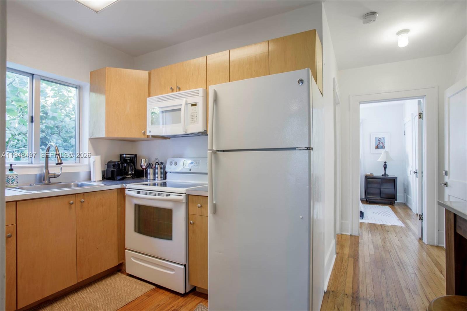 1360 Southwest 14th Street Miami, FL 33145 - Photo 29 of 49