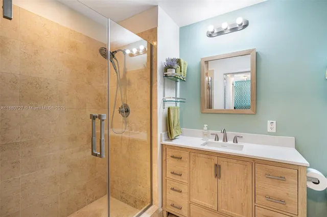 $450,000 | 1111 Southwest 1st Avenue, Unit 2721N, Miami, FL 33130