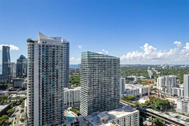 $450,000 | 1111 Southwest 1st Avenue, Unit 2721N, Miami, FL 33130