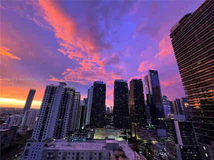 $450,000 | 1111 Southwest 1st Avenue, Unit 2721N, Miami, FL 33130