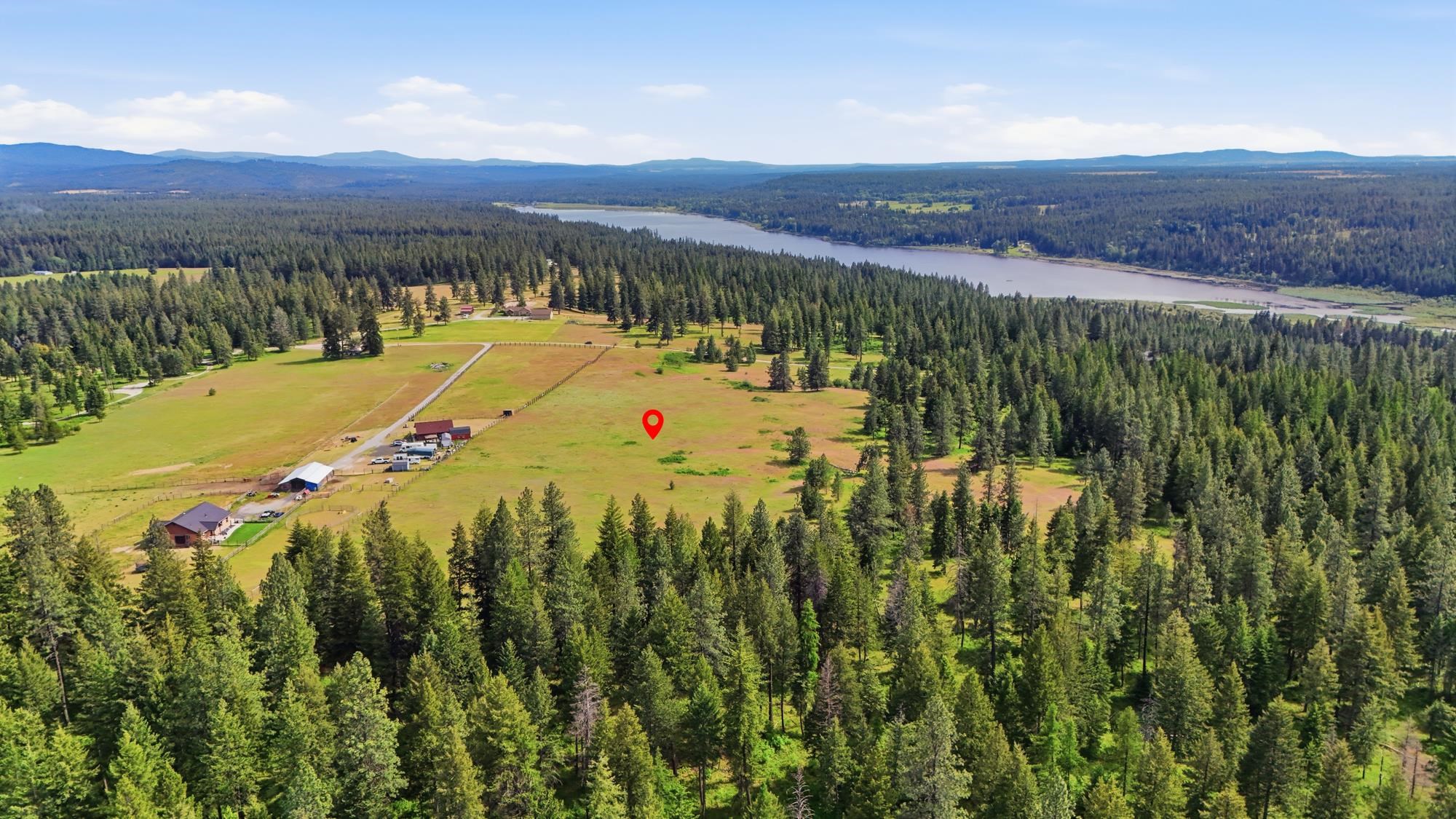 682 Henry Road Elk, WA 99009 - Photo 3 of 21