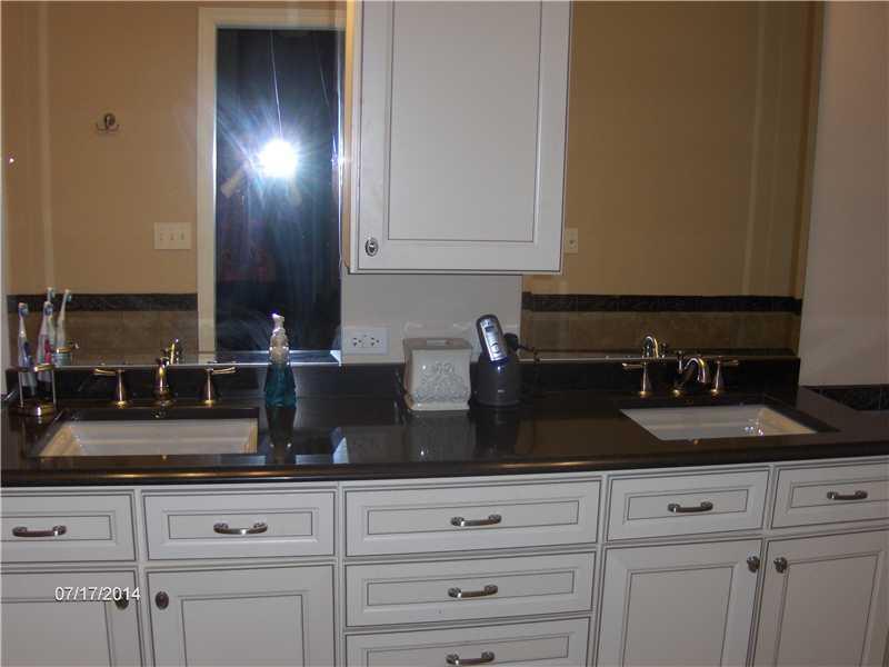 187 South Kings Creek Road Burgettstown, PA 15021 - Photo 11 of 25 Master Bath/Spa.