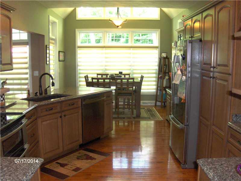 187 South Kings Creek Road Burgettstown, PA 15021 - Photo 6 of 25 Kitchen.