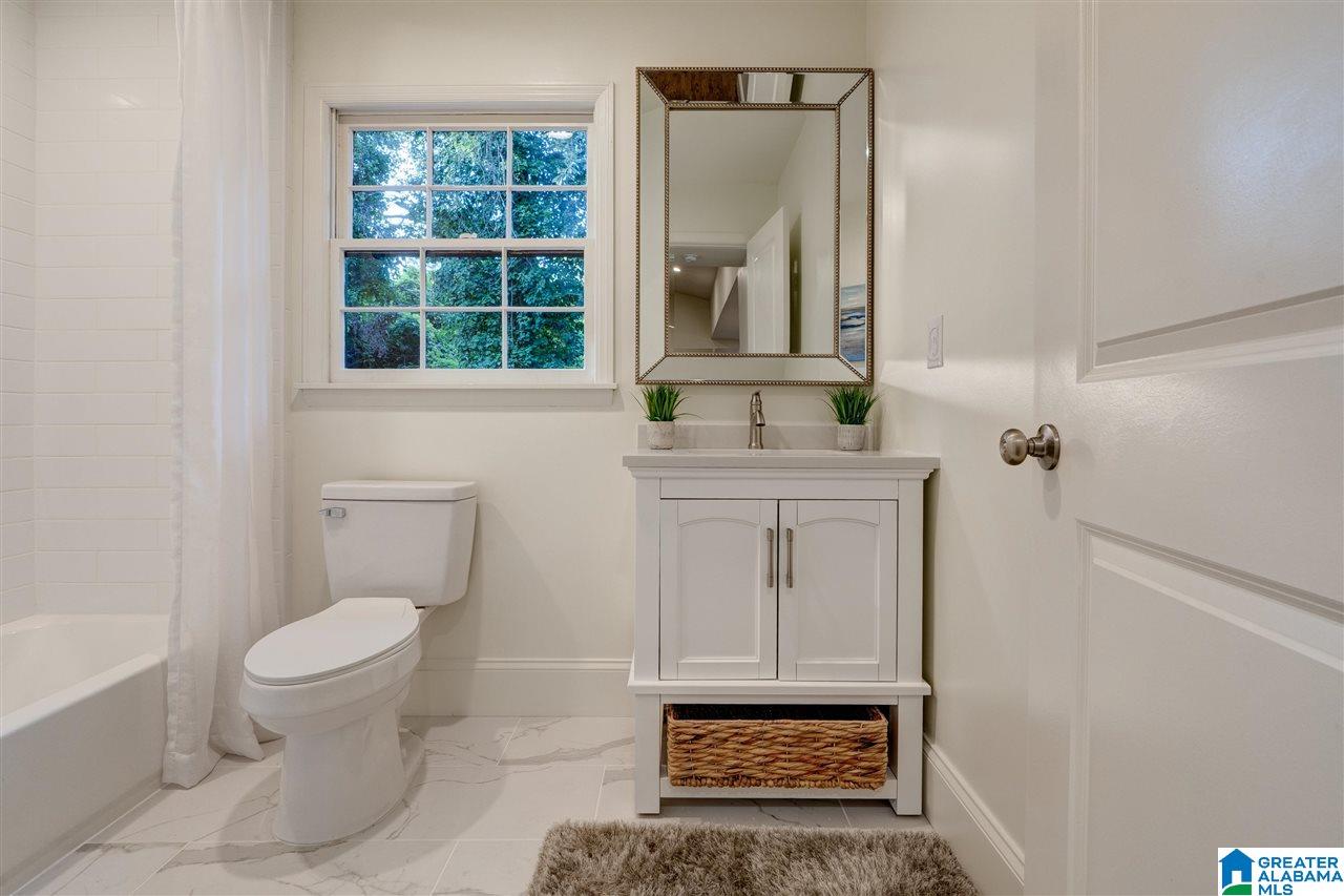 530 Edgecrest Circle Birmingham, AL 35209 - Photo 20 of 25
