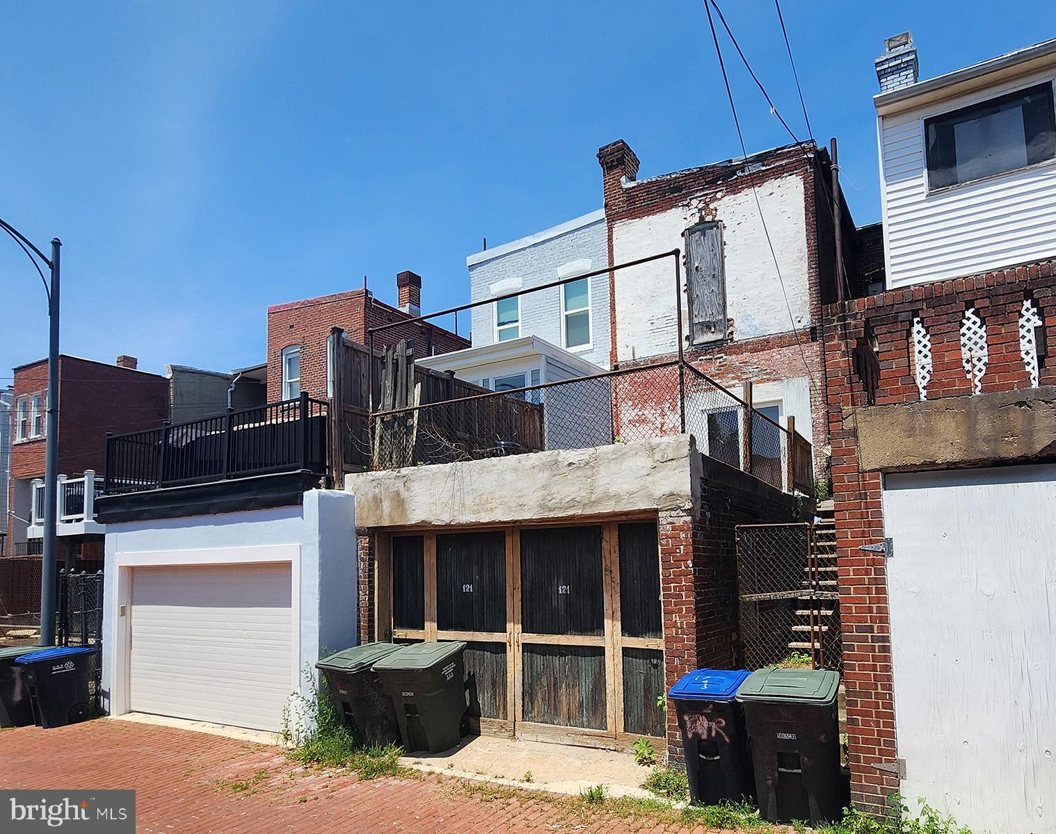 121 R Street Northeast Washington, DC 20002 - Photo 9 of 27