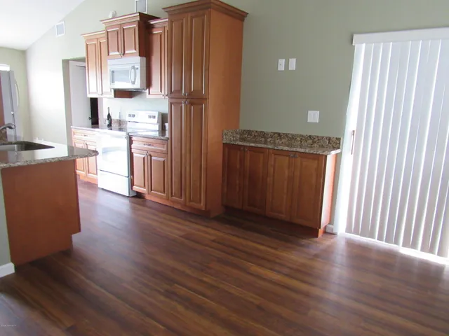 $1,450 | 526 Beach Park Lane, Cape Canaveral, FL 32920