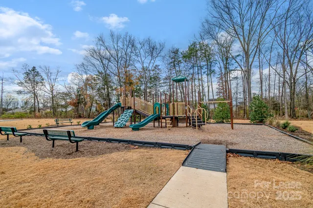 $2,295 | 233 Emmett Drive, Pineville, NC 28134