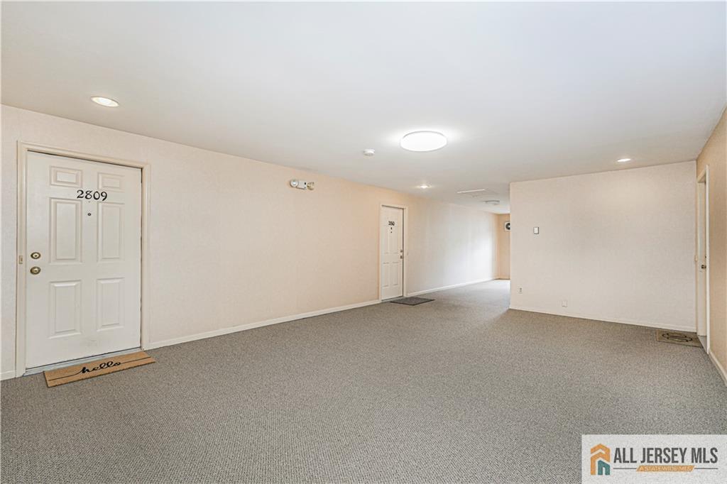 2809 Ridgefield Court Helmetta, NJ 08828 - Photo 26 of 32