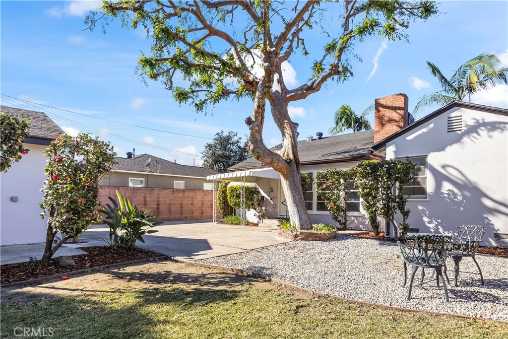 9530 Rives Avenue Downey, CA 90240 - Photo 30 of 45 Back yard