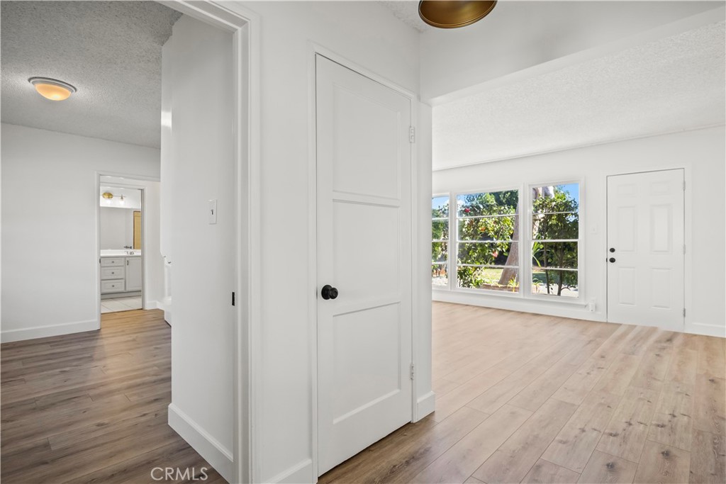 9530 Rives Avenue Downey, CA 90240 - Photo 5 of 45 Interior entrance