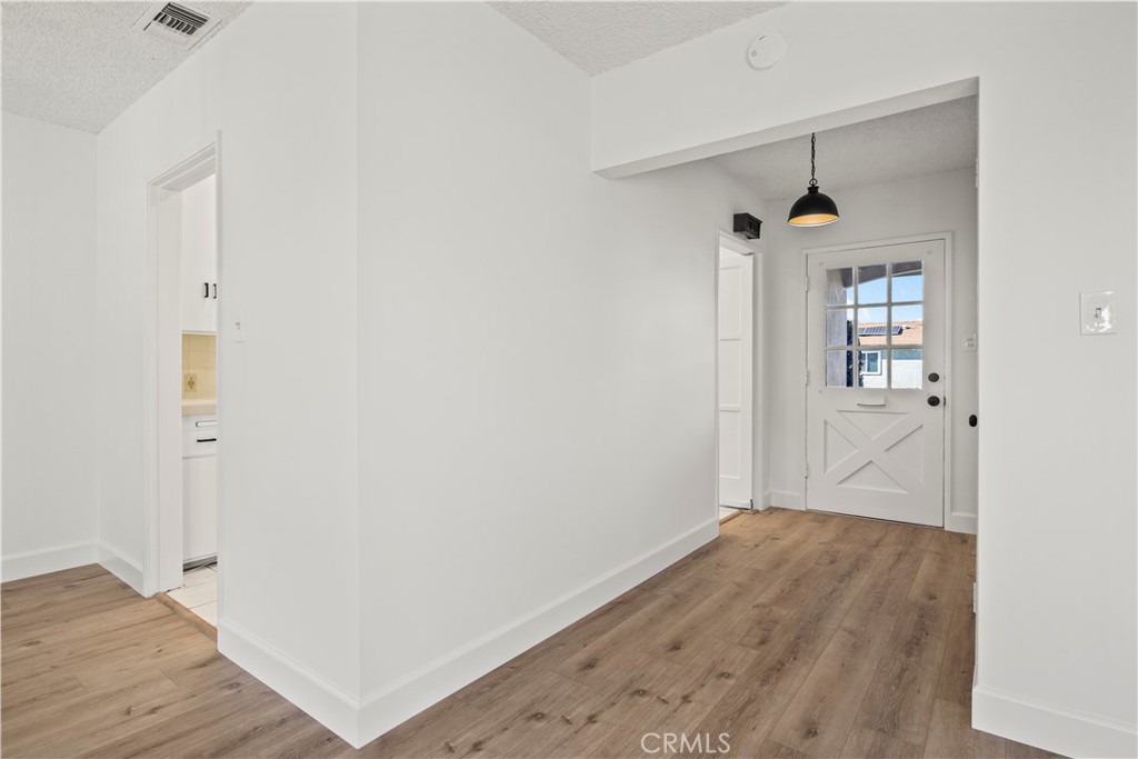 9530 Rives Avenue Downey, CA 90240 - Photo 6 of 45 Interior entrance