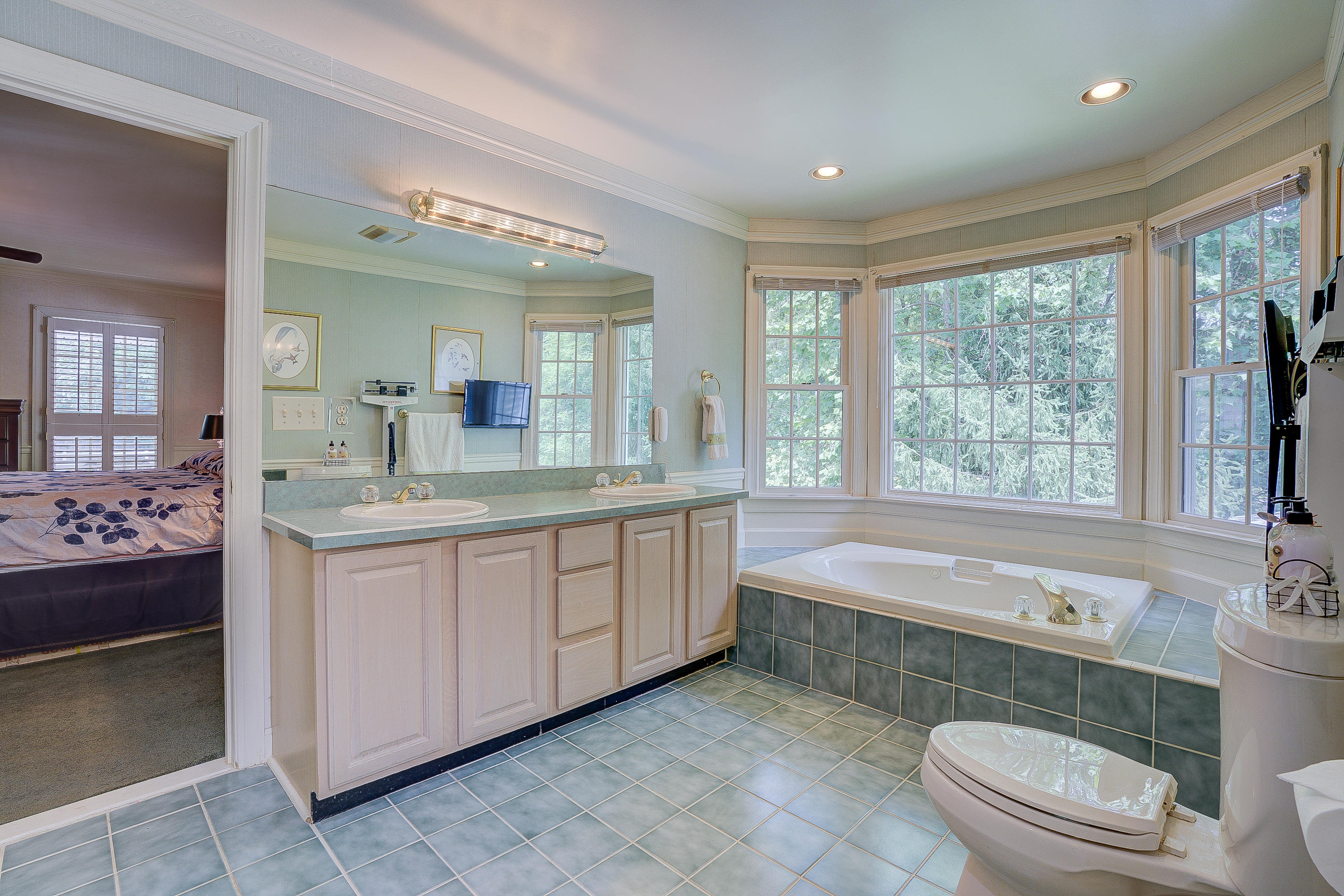 105 River Road North Covington, VA 24426 - Photo 21 of 77 180