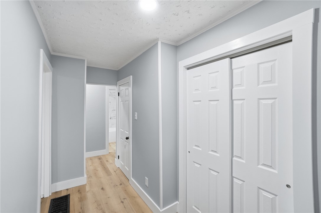 5638 Kitridge Road Dayton, OH 45424 - Photo 5 of 33