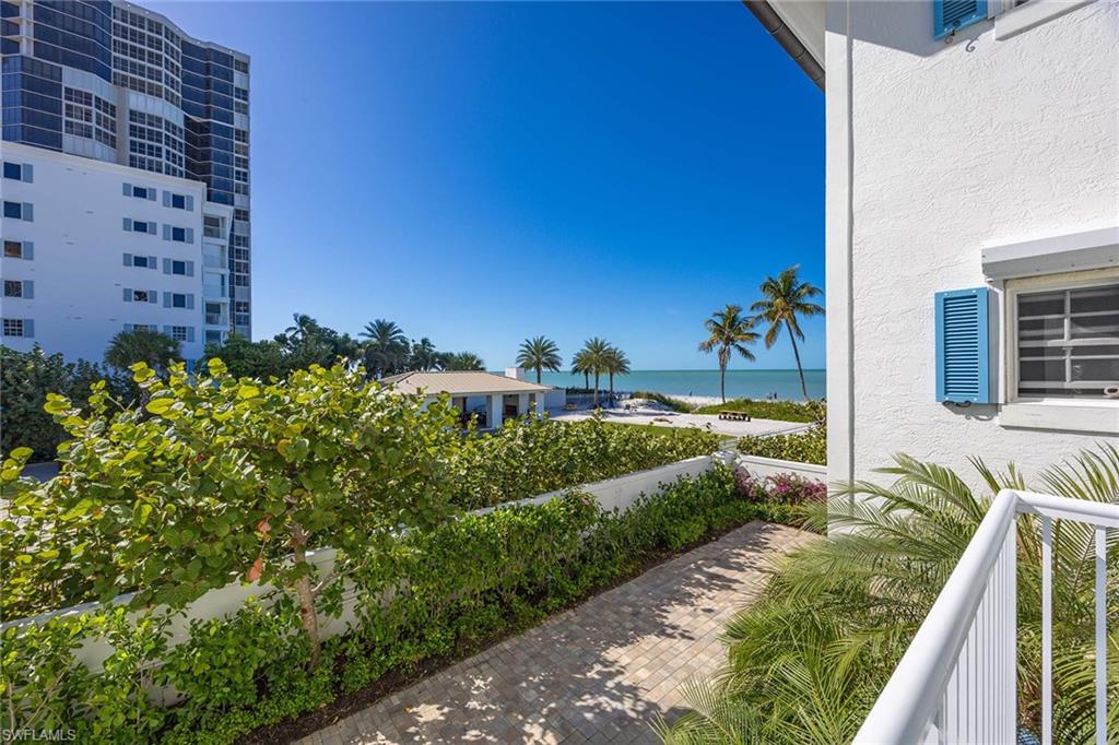 70 Seagate Drive Naples, FL 34103 - Photo 12 of 21