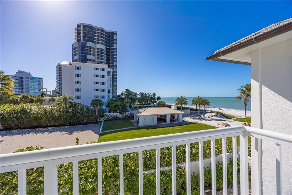 70 Seagate Drive Naples, FL 34103 - Photo 18 of 21