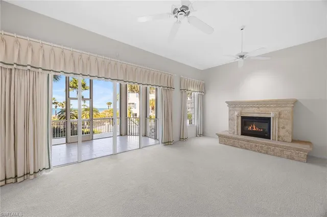 $3,295,000 | 70 Seagate Drive, Naples, FL 34103
