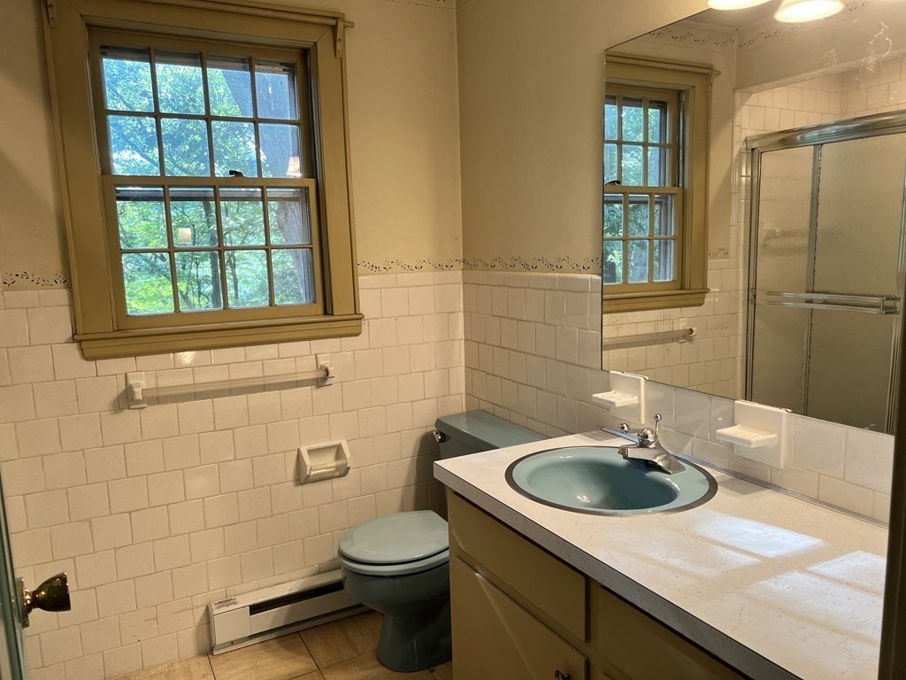 145 Walker Pond Road Sturbridge, MA 01566 - Photo 17 of 30 Gallery Image 17