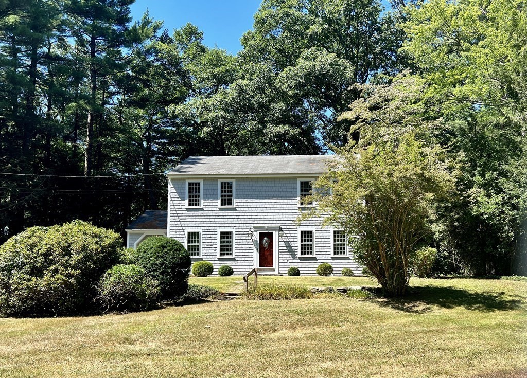 145 Walker Pond Road Sturbridge, MA 01566 - Photo 4 of 30 Gallery Image 4
