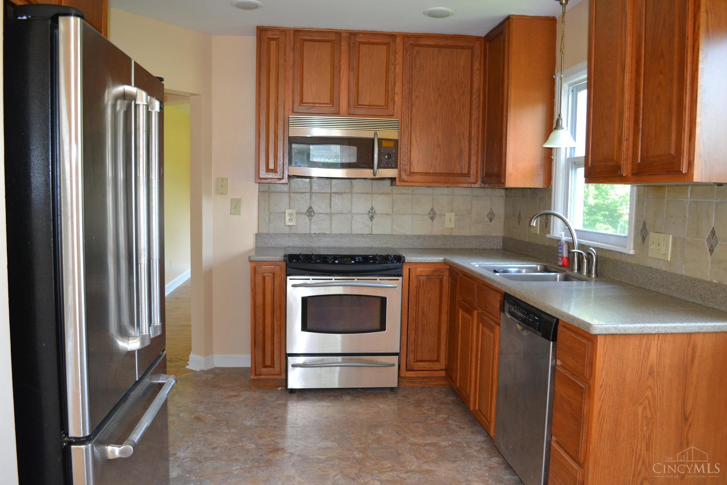 801 Symmes Road Fairfield, OH 45014 - Photo 4 of 22 Gallery Image 4