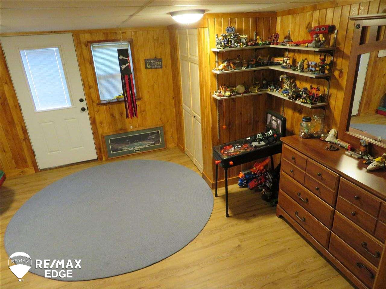 2063 Miles Road Lapeer, MI 48446 - Photo 25 of 35 21497466-24.JPG