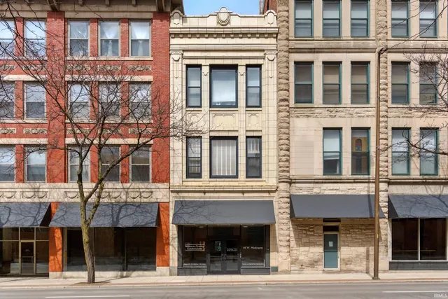 $224,900 | 112 West Washington Boulevard, Unit 329, Fort Wayne, IN 46802