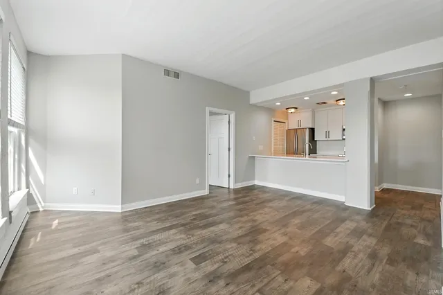 $224,900 | 112 West Washington Boulevard, Unit 329, Fort Wayne, IN 46802