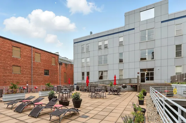 $224,900 | 112 West Washington Boulevard, Unit 329, Fort Wayne, IN 46802