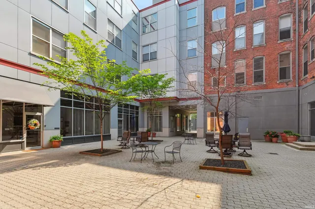 $224,900 | 112 West Washington Boulevard, Unit 329, Fort Wayne, IN 46802