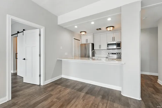 $224,900 | 112 West Washington Boulevard, Unit 329, Fort Wayne, IN 46802