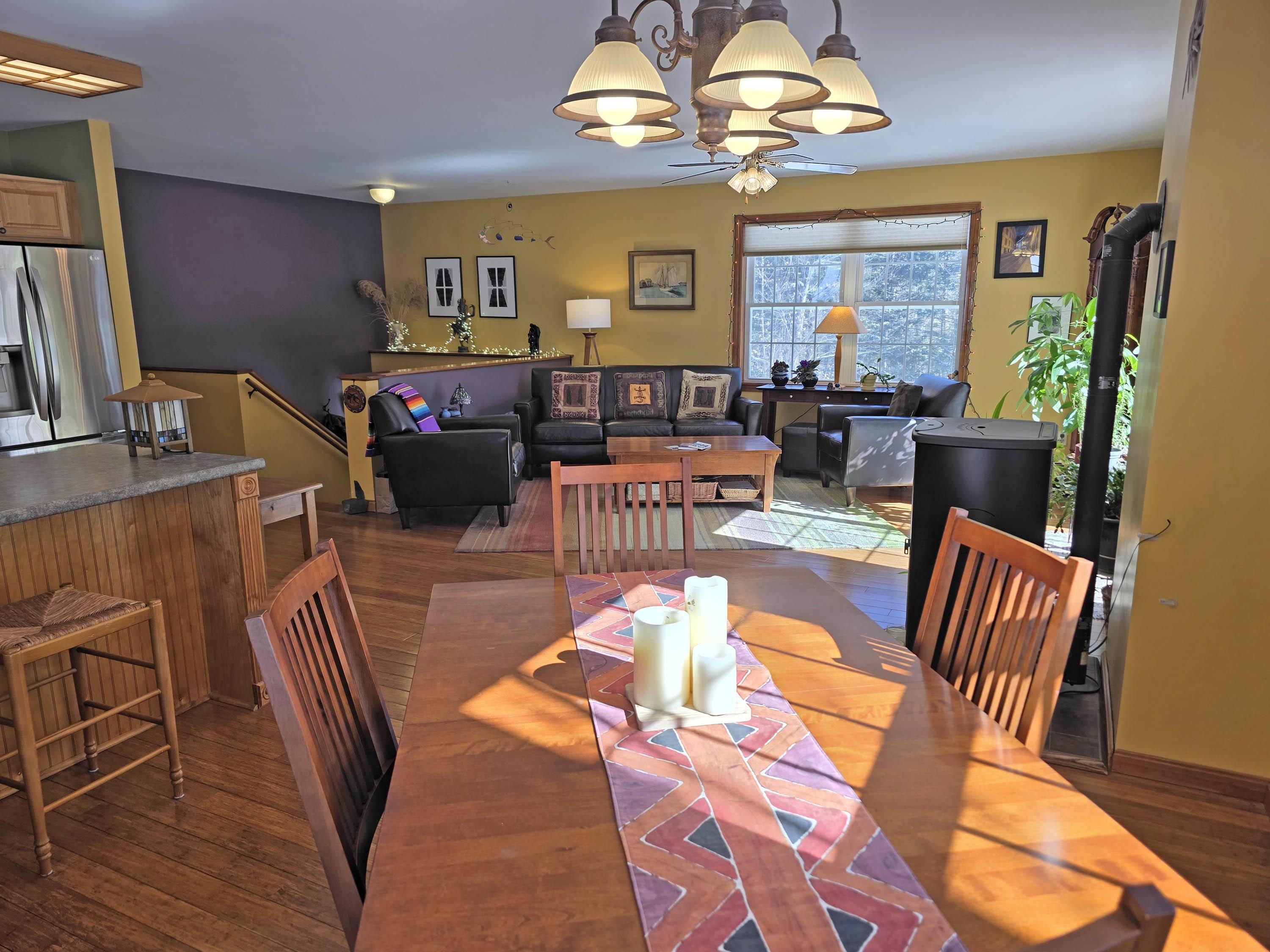 313 Pine Banks Road Putney, VT 05346 - Photo 13 of 37