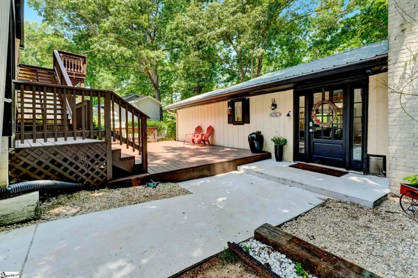 $699,999 | 2152 Deloach Drive, Anderson, SC 29625